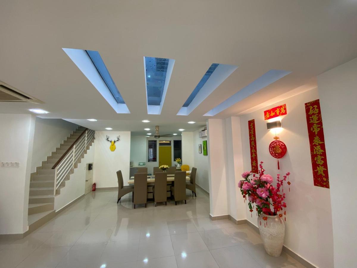 Entire Residential Home•Jia Residences Bkt Serdang沙登温暖的家 سيري كيمبانغان المظهر الخارجي الصورة