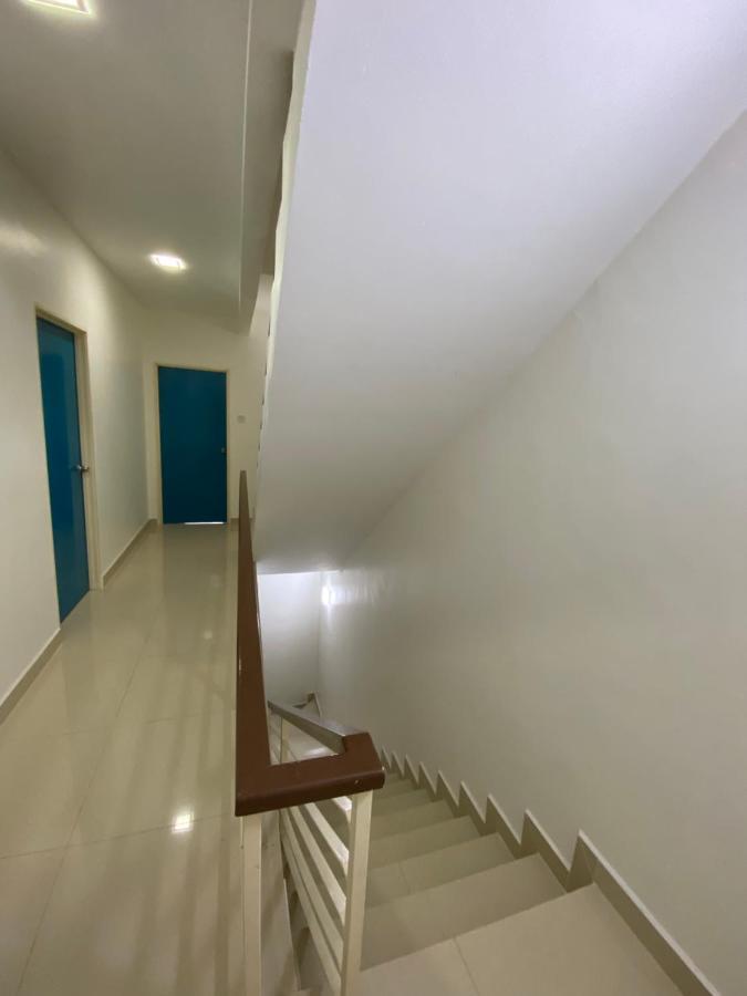Entire Residential Home•Jia Residences Bkt Serdang沙登温暖的家 سيري كيمبانغان المظهر الخارجي الصورة